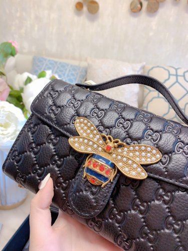 GUCCI  LB0022005030079  size: 22cm