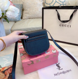 YSL  LB5412005030083  size: 18cm/15cm