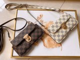 LOUIS VUITTON  LB0012005020115  size: 18cm