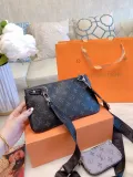 LOUIS VUITTON  LB5612005030067  size: 28cm
