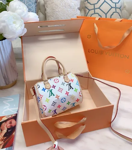 LOUIS VUITTON  LB0512005030087  size: 16cm
