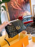 GUCCI  LB5812005020144  size: 26x18cm