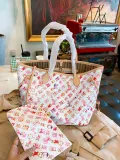 LOUIS VUITTON  LB0412005020127  size: 33cm