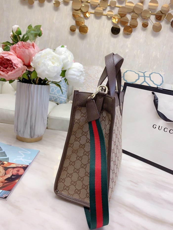 GUCCI  LB0712005030006  size: 30x28cm