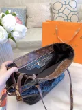 LOUIS VUITTON  LB5122005030077  size: 32cm