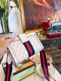 GUCCI  LB5412005020143  size: 23x15cm