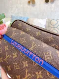 LOUIS VUITTON  LB5612005030068  size: 27cm