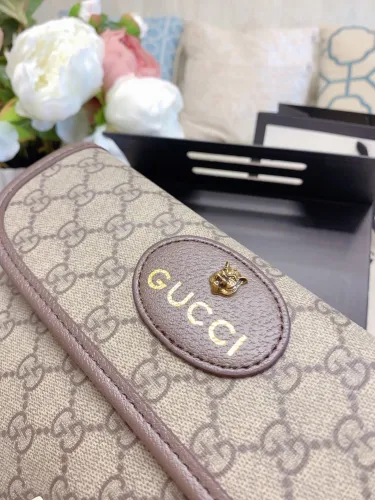 GUCCI  LB0312005030026  size: 24x17cm