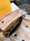 LOUIS VUITTON  LB5212005020150  size: 25cm