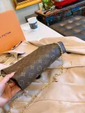 LOUIS VUITTON  LB0212005020129  size: 25x19cm