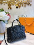 LOUIS VUITTON  LB5122005030029  size: 25cm