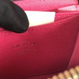 LOUIS VUITTON  LB582005030001  size: 11x6x2cm