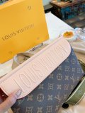 LOUIS VUITTON  LB5212005020150  size: 25cm