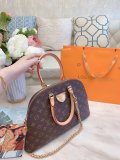 LOUIS VUITTON  LB5612005030027  size: 27cm