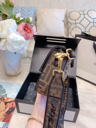 FENDI  LB5612005030041  size: 26cm