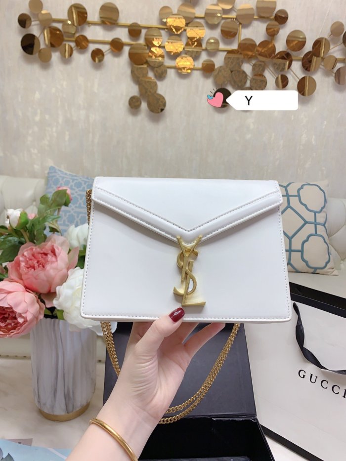 YSL  LB5812005030015  size: 22x17cm