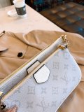 LOUIS VUITTON  LB5312005020117  size: 23x13cm/18x11cm/10cm