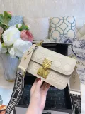 DIOR  LB5022005030035  size: 21x13cm
