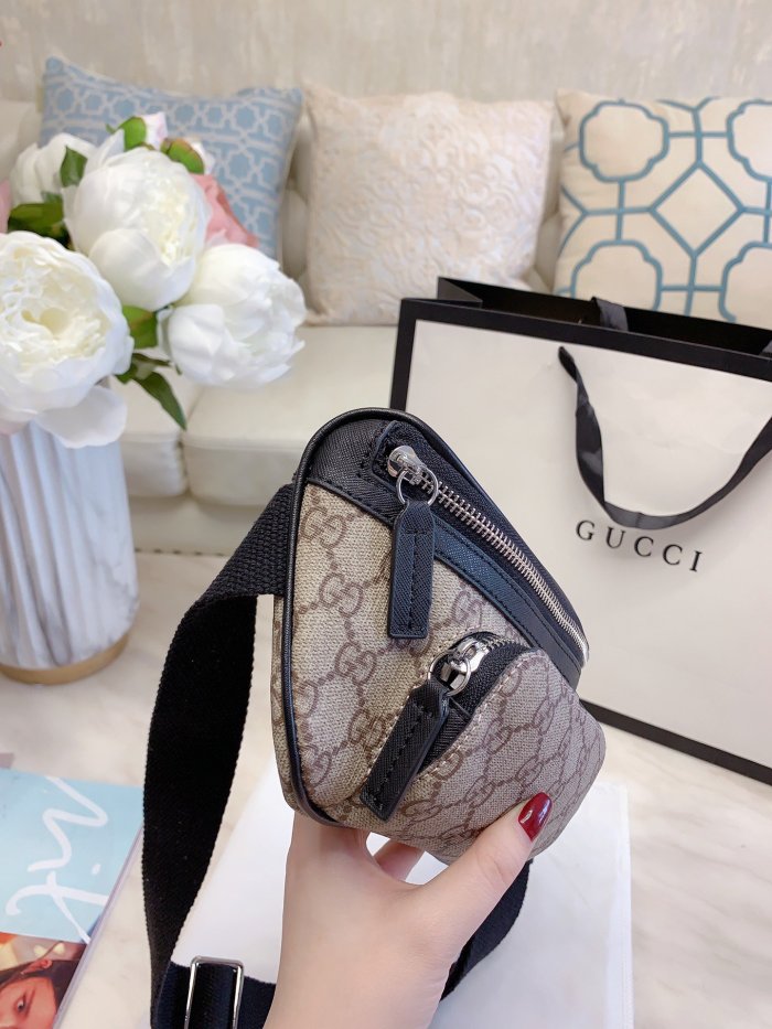GUCCI  LB0312005030005  size: 22x13cm
