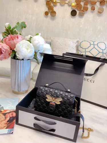 GUCCI  LB0022005030079  size: 22cm