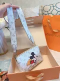 LOUIS VUITTON  LB0212005030066  size: 16cm