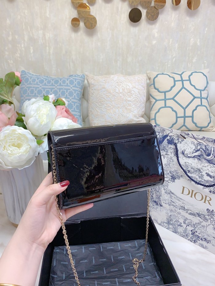 DIOR  LB5612005030023  size: 22x14cm