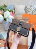 LOUIS VUITTON  LB5712005030045  size: 21x13cm