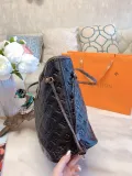 LOUIS VUITTON  LB5122005030077  size: 32cm