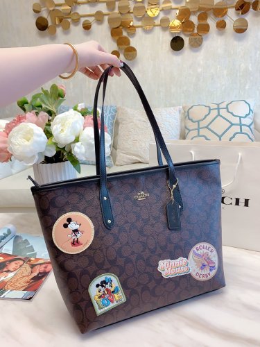 COACH  LB0612005030028  size: 30x27cm