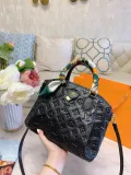 LOUIS VUITTON  LB5122005030029  size: 25cm