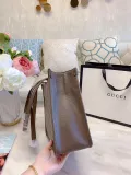 GUCCI  LB5512005030046  size: 34x26cm