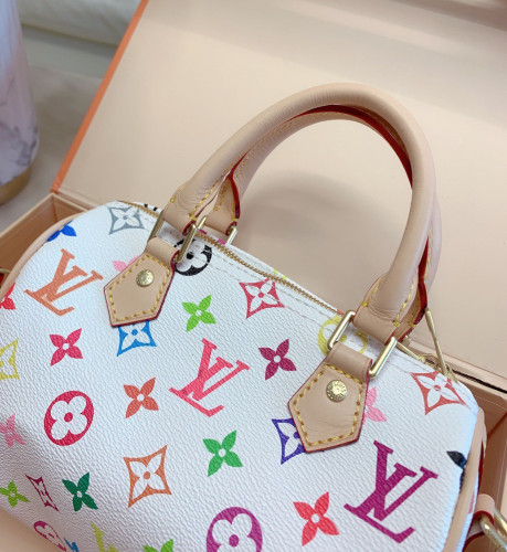 LOUIS VUITTON  LB0712005030086  size: 20cm