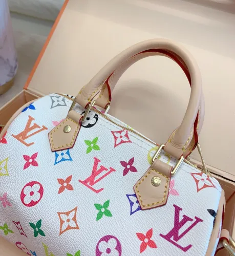LOUIS VUITTON  LB0712005030086  size: 20cm