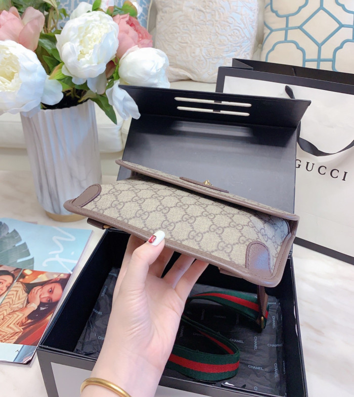 GUCCI  LB0312005030026  size: 24x17cm