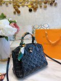 LOUIS VUITTON  LB5122005030029  size: 25cm