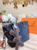 LOUIS VUITTON  LB5122005030077  size: 32cm