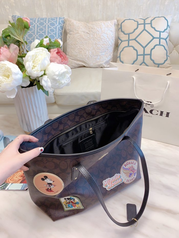 COACH  LB0612005030028  size: 30x27cm