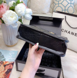 CHANEL  LB5222005030056  size: 29x26cm