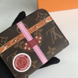 LOUIS VUITTON  LB582005030001  size: 11x6x2cm
