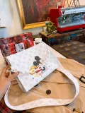 LOUIS VUITTON  LB5312005020118  size: 26x20cm