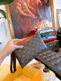 LOUIS VUITTON  LB0012005020107  size: 20cm