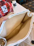 LOUIS VUITTON  LB5312005020118  size: 26x20cm