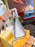 LOUIS VUITTON  LB0712005020119  size: 33x14x26cm/24x10x19