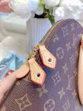 LOUIS VUITTON  LB5612005030027  size: 27cm