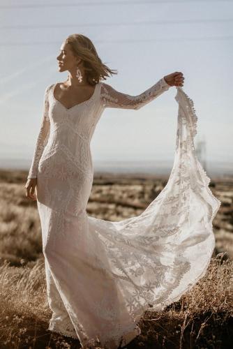 White Open Back Lace Wedding Dress