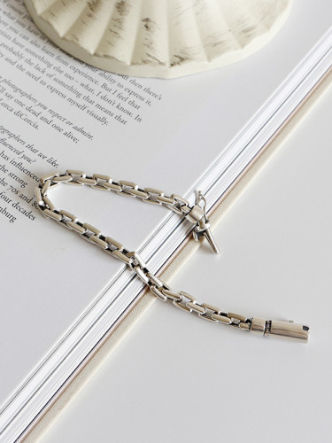 Hand made Sterling Silver personalized retro cross chain chain bracelet for men and women
