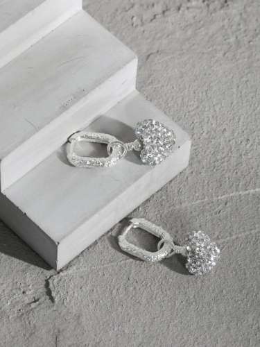 925 Sterling Silver Cubic Zirconia Heart Vintage Huggie Earring