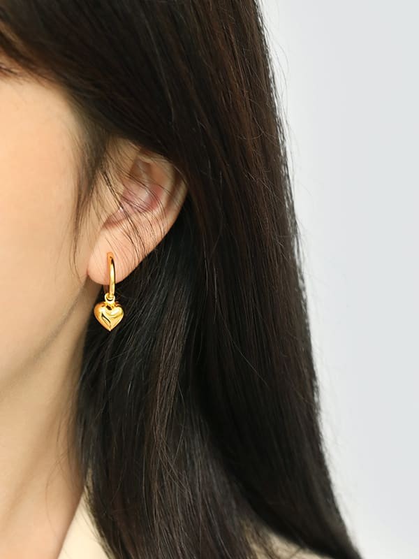 925 Sterling Silver Heart Vintage Huggie Earring