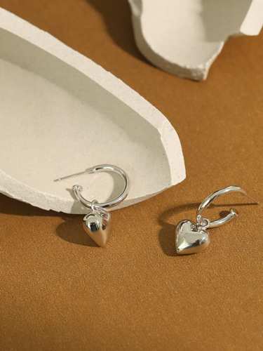 925 Sterling Silver Heart Vintage Huggie Earring