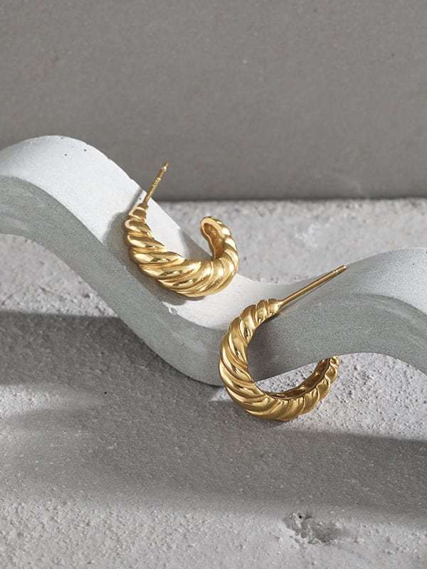 925 Sterling Silver Irregular Vintage Stud Earring